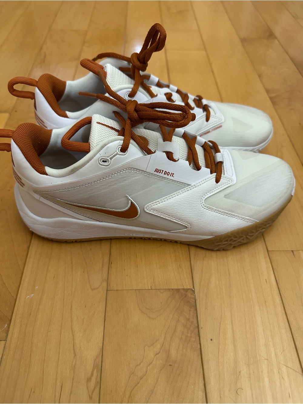 Nike White & Burnt Orange Men's Athletic Shoes
